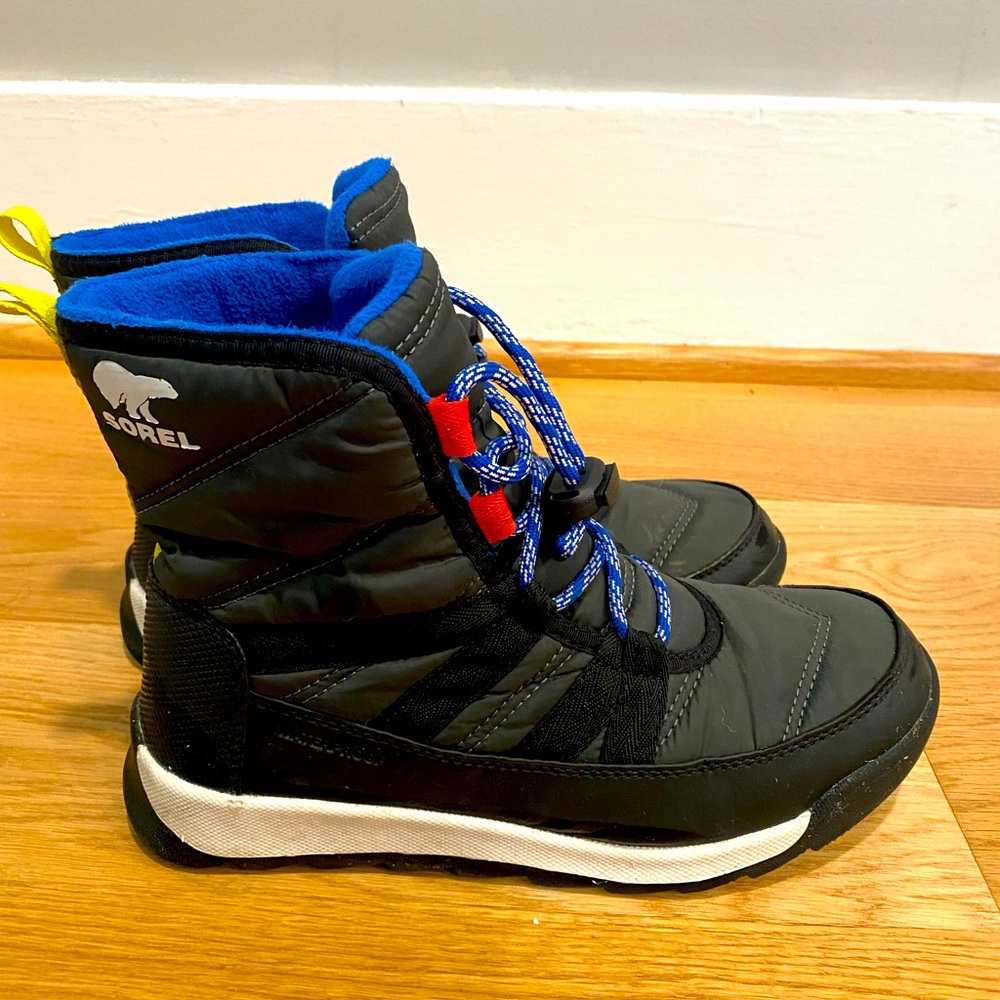 Sorel Whitney Youth Boots Size 4